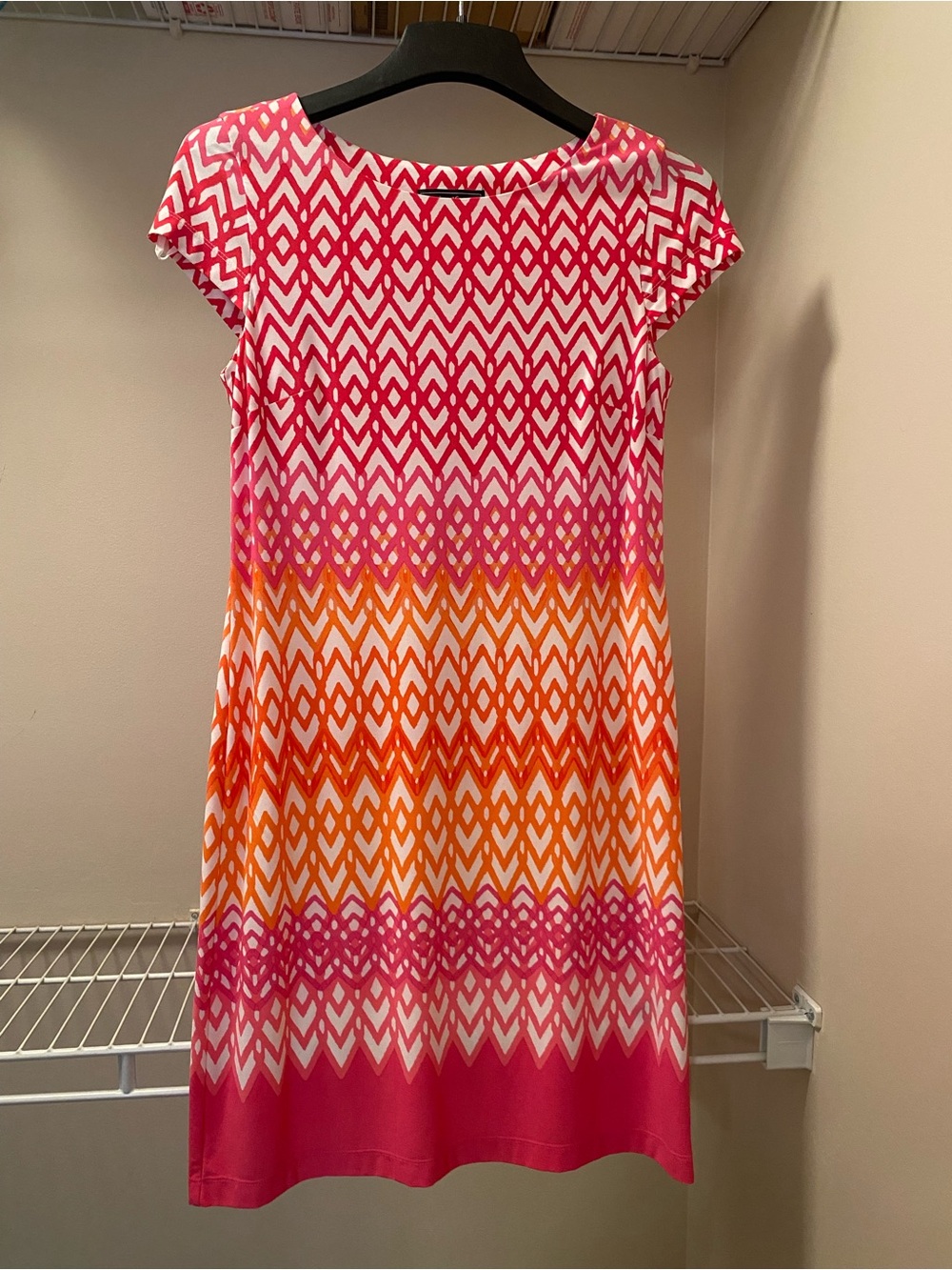 NEW Women’s Jessica Howard Pink & Orange Geometric Shift Dress Size S